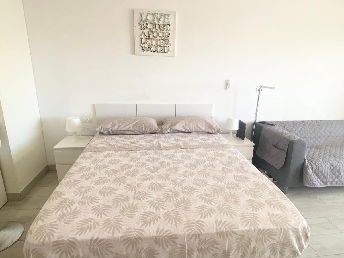 Top Floor, Panoramic Studio, Heated Pool لوس كريستيانوس المظهر الخارجي الصورة